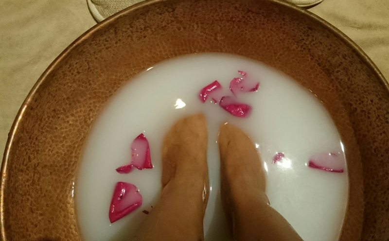 молочная ванночка для ног
